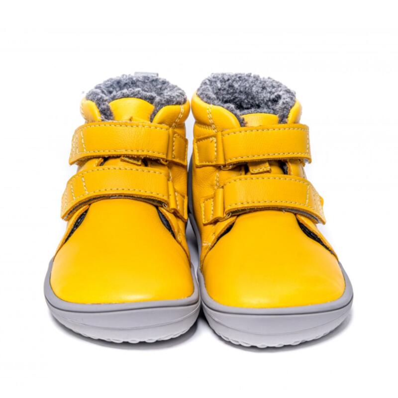 Be Lenka Kinderbarfußschuh für den Winter, Modell Penguin in gelb frontal