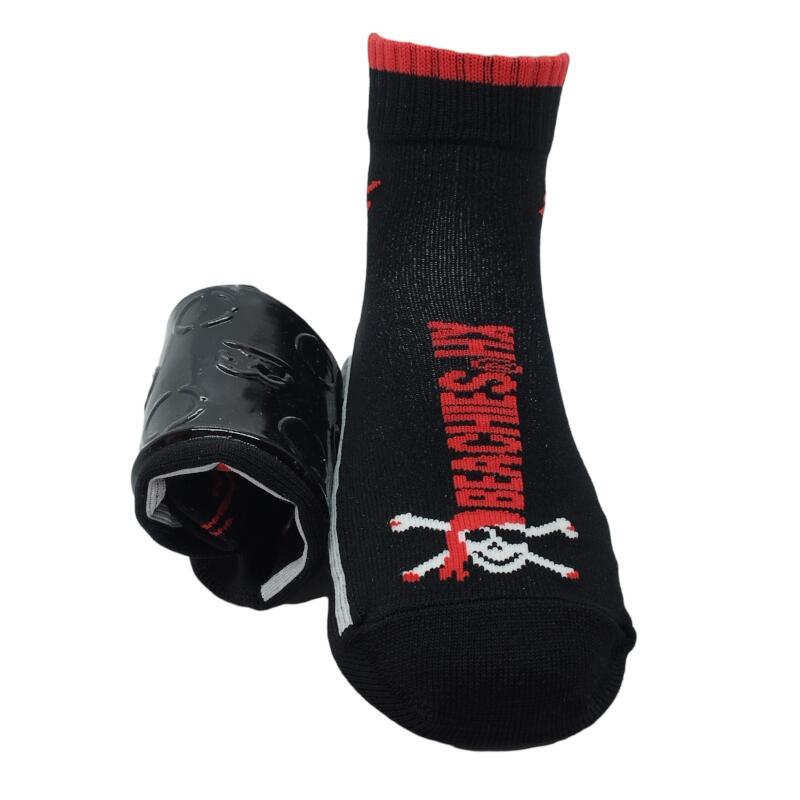 Beachies Watt-/Strandsocke mit schnittfester Sohle für Kinder in schwarz mit Pirat in rot weiss