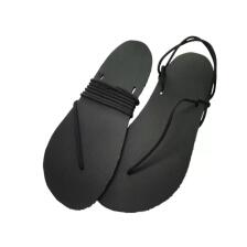 Barfußgefühl Sandalen mit schwarzer Sohle und schwarzer Schnürung frontal