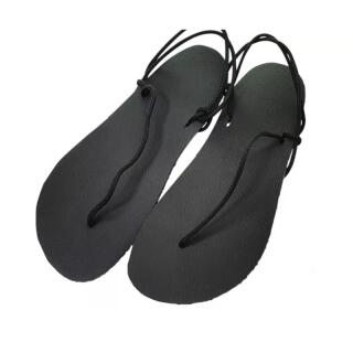 Barfußgefühl Sandalen mit schwarzer Sohle und schwarzer Schnürung