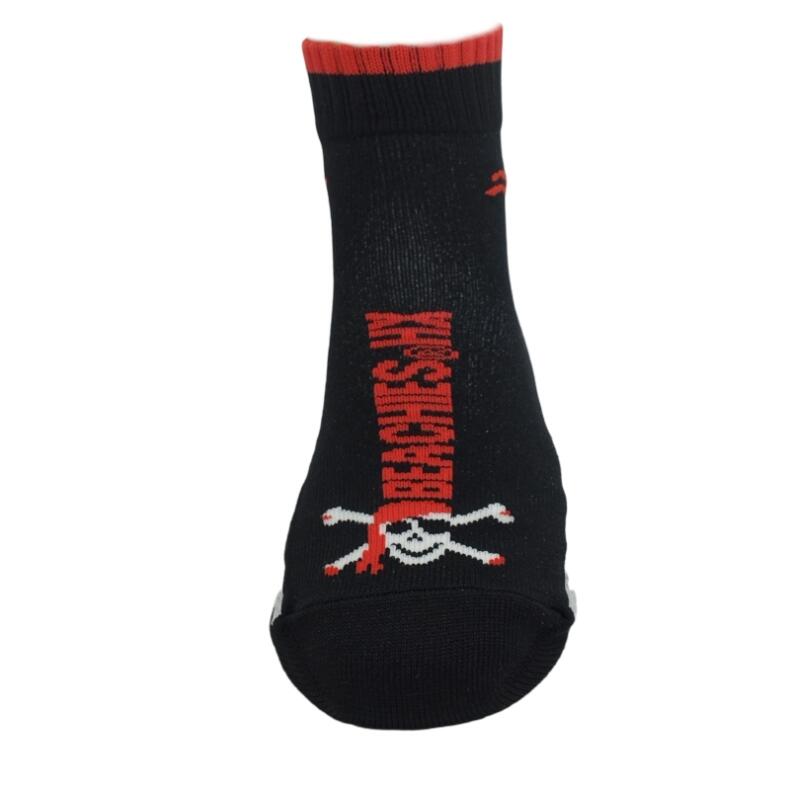 Beachies Watt-/Strandsocke mit schnittfester Sohle für Kinder in schwarz mit Pirat in rot weiss