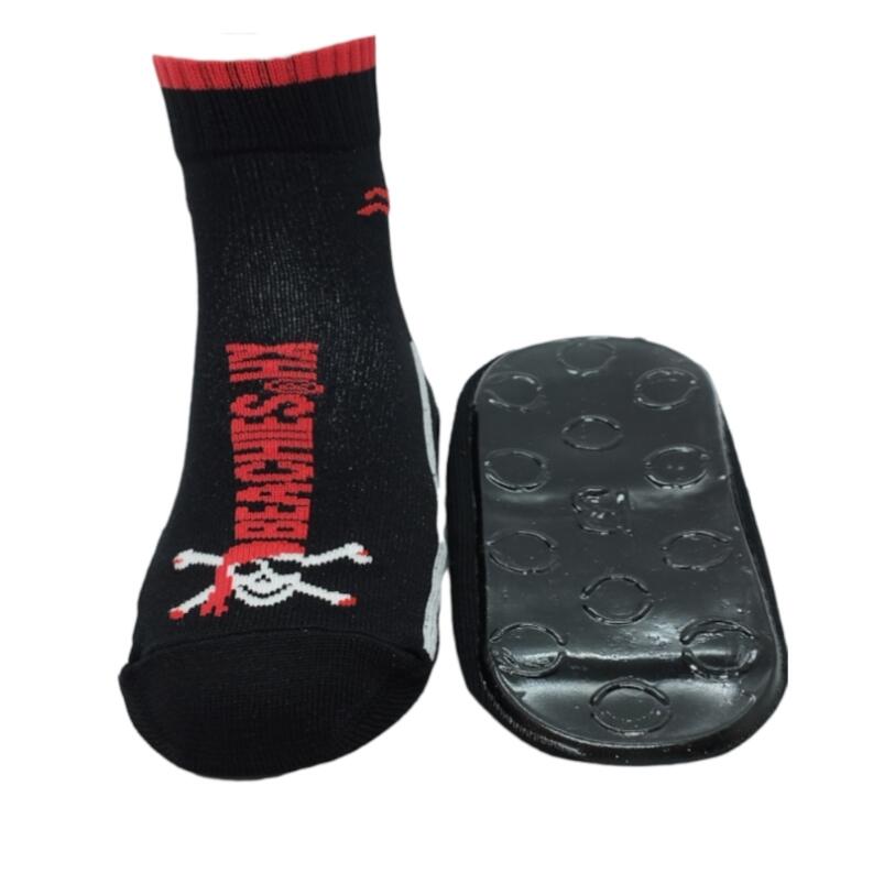 Beachies Watt-/Strandsocke mit schnittfester Sohle für Kinder in schwarz mit Pirat in rot weiss